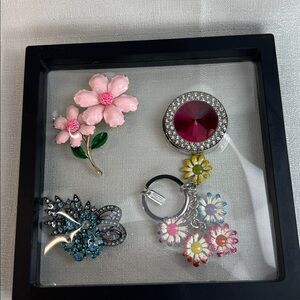 Floating frame 7 x 7” (jewelry not included)